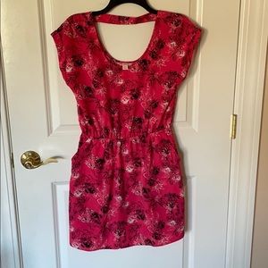 Dress with pockets!